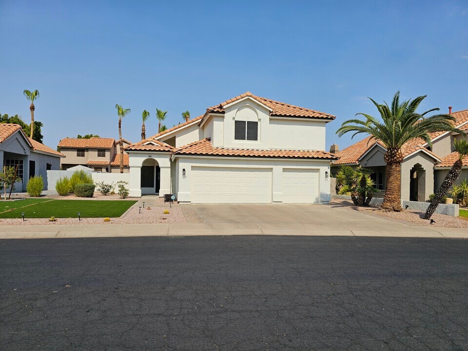 16805 S 34th Way in Phoenix, AZ - Building Photo