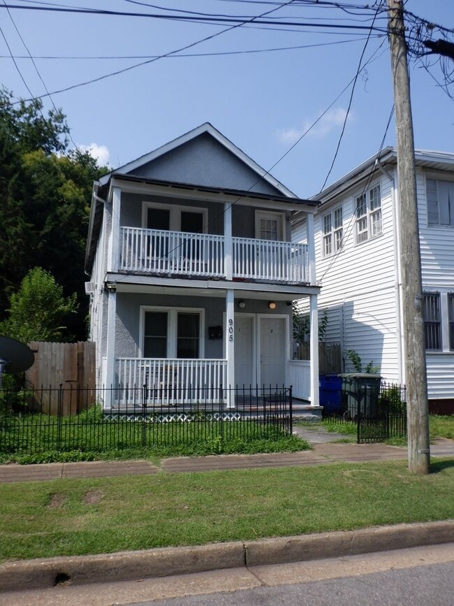 property at 905 Hayes St