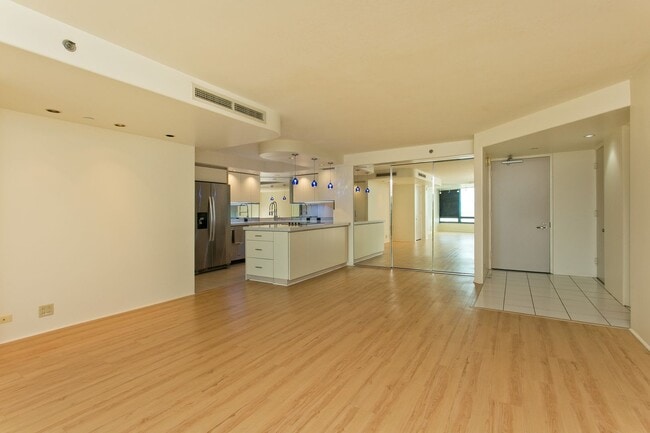 66 Queen St in Honolulu, HI - Building Photo - Building Photo