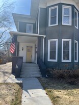 214 E Orleans St, Unit 2 in Otsego, MI - Building Photo