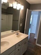 8321 Southgate Commons Dr in Charlotte, NC - Building Photo - Building Photo