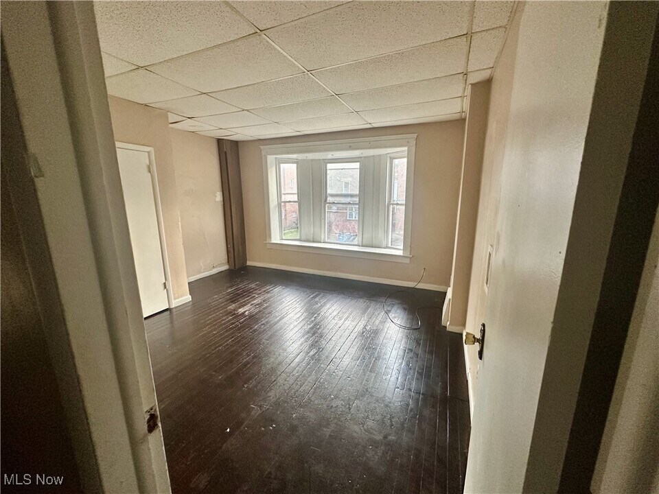 53 S Balch St in Akron, OH - Foto de edificio