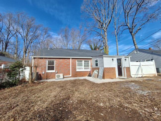 3811 Walker Ave in Greensboro, NC - Building Photo - Building Photo