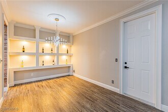 1330 Mariposa Cir in Naples, FL - Building Photo - Building Photo