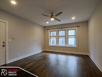 3919 N Janssen Ave, Unit 3 in Chicago, IL - Building Photo - Building Photo