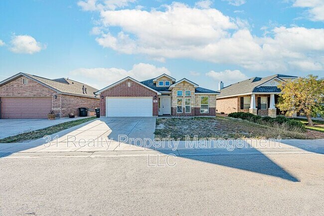 708 E 97th St in Odessa, TX - Building Photo - Building Photo