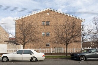 Loring Estates in Brooklyn, NY - Building Photo - Building Photo