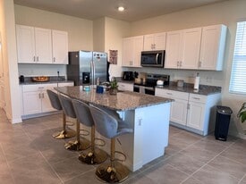 1389 Isleta Loop in Kissimmee, FL - Building Photo