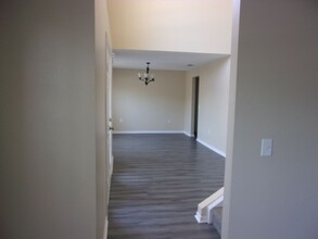7460 Landmark Dr in Spring Hill, FL - Building Photo - Building Photo