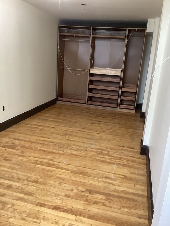151 W Salaignac St, Unit G in Philadelphia, PA - Building Photo - Building Photo