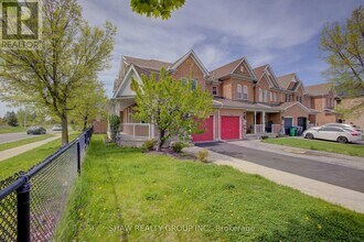 99 Monaco Ct in Brampton, ON - Building Photo - Building Photo