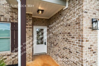 142 Flintlock Wy in New Market, AL - Building Photo - Building Photo