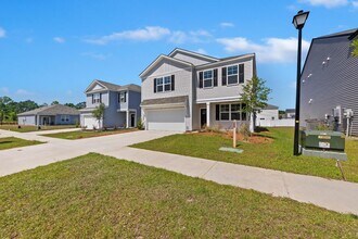 185 Carolina Grv Blvd in Moncks Corner, SC - Building Photo - Building Photo