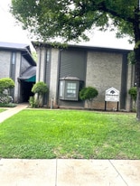 1915 S 10th St, Unit 110 in Waco, TX - Building Photo