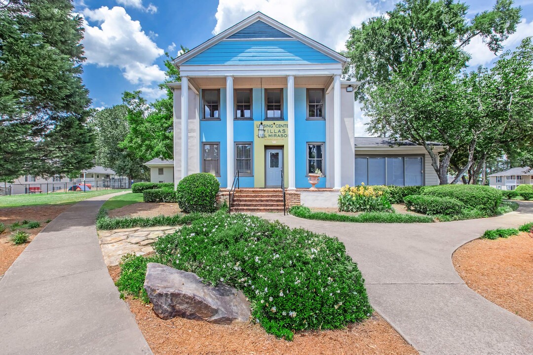 Villas del Mirasol in Roswell, GA - Foto de edificio