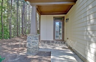111 Covington Terrace in Newnan, GA - Building Photo - Building Photo