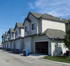 Fallingbrook Townhomes in Boise, ID - Building Photo - Building Photo