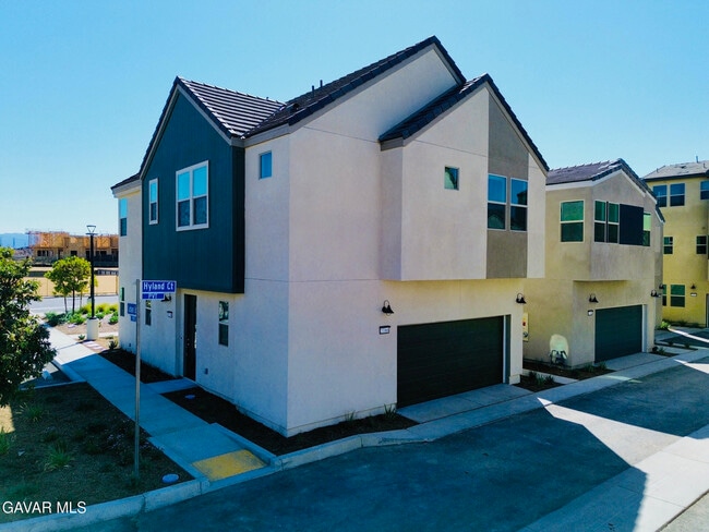 27366 Hyland in Valencia, CA - Building Photo - Building Photo