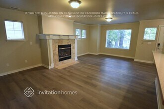 2522 Mitchell Ave in Dupont, WA - Foto de edificio - Building Photo