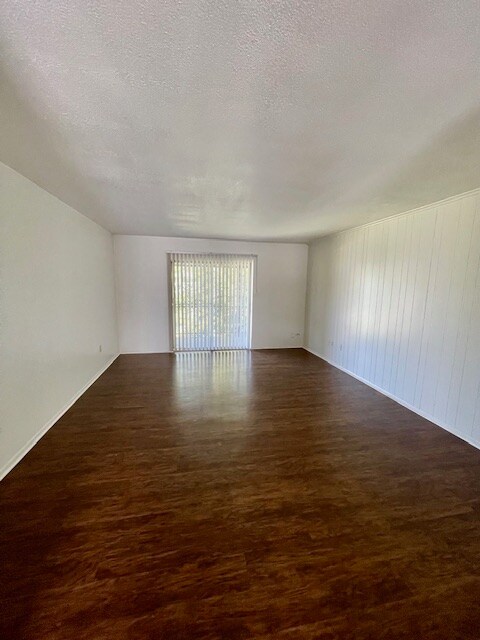 8281 Shadow Wood Dr in Waco, TX - Building Photo