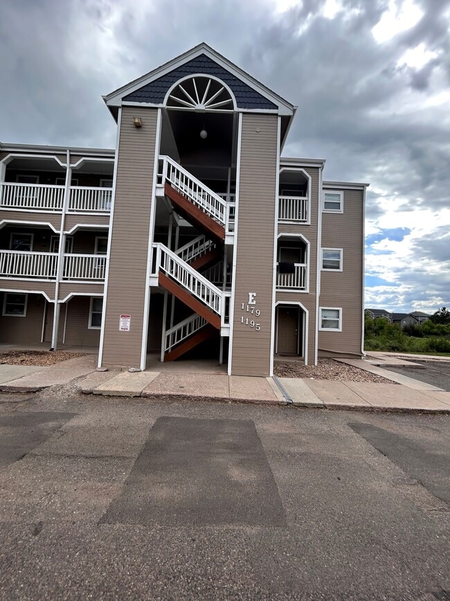 property at 1195 S Gilbert St