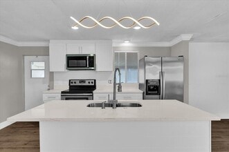 947 Marcy Dr in DeLand, FL - Building Photo - Building Photo
