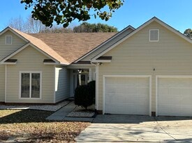 3201 Gulfstream Ct in Matthews, NC - Building Photo