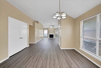 4308 Elliott Oaks Dr in Arlington, TX - Building Photo - Building Photo