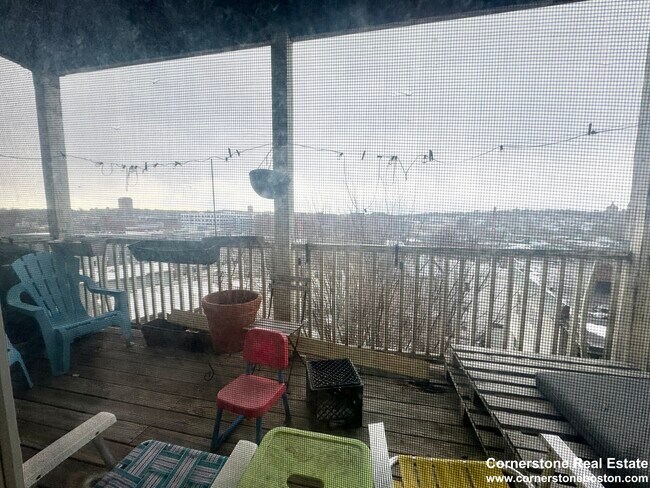 16 Fisher Ave, Unit 3 in Boston, MA - Building Photo - Building Photo