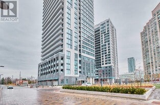 30 Samuel Wood Wy in Toronto, ON - Building Photo