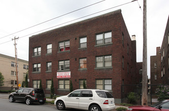 Harrison Apartments in Seattle, WA - Building Photo - Building Photo