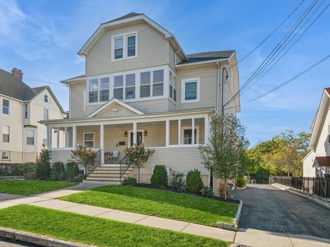 9 Todd Pl in Ossining, NY - Building Photo - Building Photo