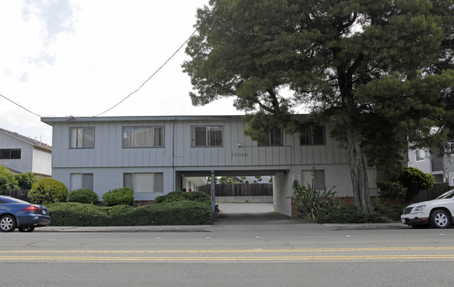 20066 Lake Chabot Rd in Castro Valley, CA - Building Photo - Building Photo