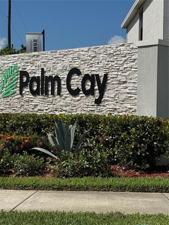 466 NE 12th St in Florida City, FL - Building Photo