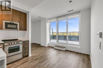 115 Larchmount Ave in Toronto, ON - Building Photo - Building Photo