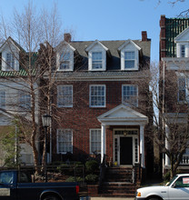 2225 Monument Ave in Richmond, VA - Building Photo - Building Photo