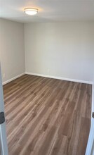 135 E Main St in East Islip, NY - Building Photo - Building Photo