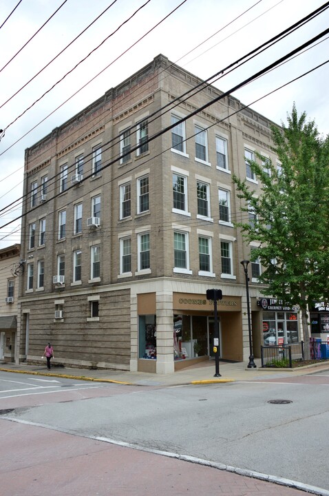 Brown Apartments in Morgantown, WV - Foto de edificio