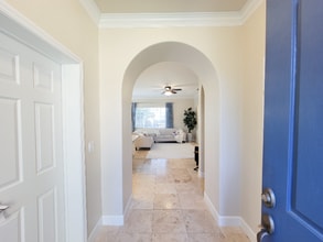 9425 Loire Valley Way in Elk Grove, CA - Building Photo - Building Photo