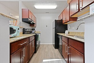 Oak Run Apartments in Columbus, OH - Foto de edificio - Building Photo