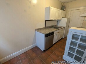 33 Walbridge St in Brookline, MA - Building Photo - Building Photo