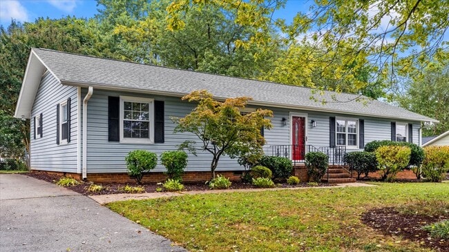 602 Lipscomb Rd in Greensboro, NC - Building Photo - Building Photo