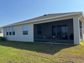 6218 Wandering Willow Dr in Wesley Chapel, FL - Foto de edificio - Building Photo