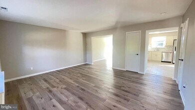 52 Jacamar Dr in Voorhees Township, NJ - Building Photo - Building Photo