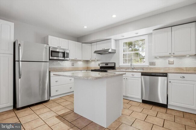 property at 54 Jefferson Ave