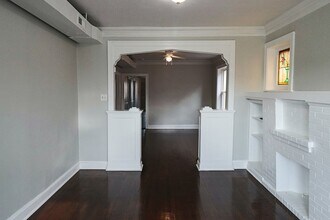 6633 S Campbell Ave, Unit 1 in Chicago, IL - Building Photo - Building Photo