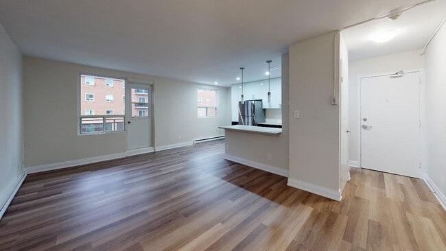 Slessor Boulevard in Grimsby, ON - Building Photo - Building Photo