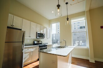 520 Mulberry St, Unit 204 in Macon, GA - Building Photo - Building Photo