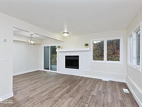 330 Beulah Cir in Anchorage, AK - Building Photo - Building Photo