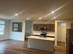 3340 Preakness St in Whitestown, IN - Building Photo - Building Photo